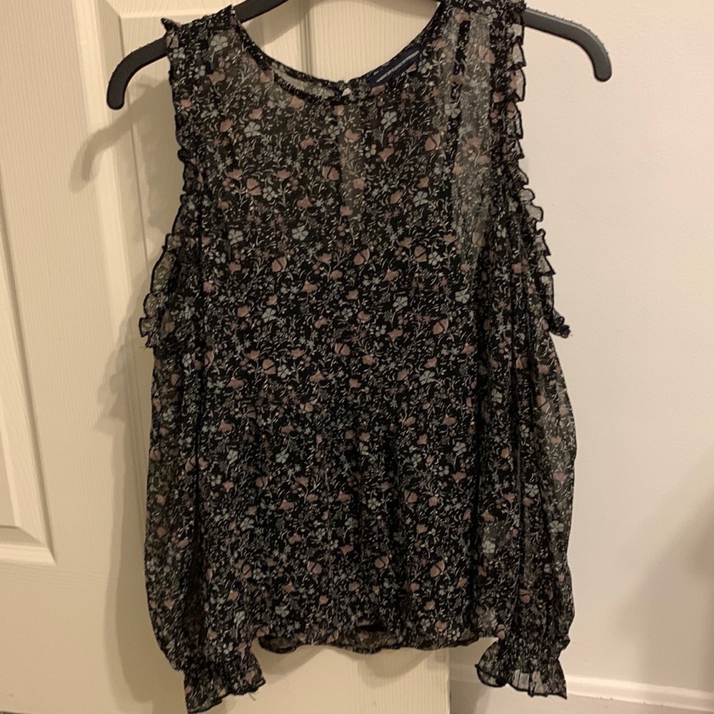 AE cold shoulder blouse S